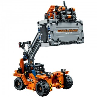 LEGO Technic 42062 Container Yard