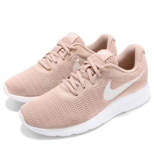Nike Tanjun Kadın Spor Ayakkabı