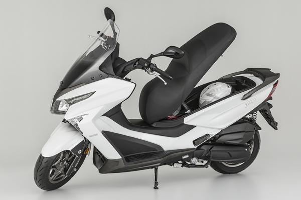 Kymco X-Town 125i Scooter