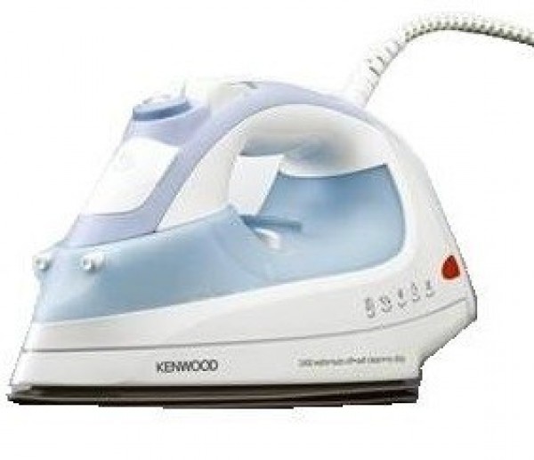 Kenwood ST848 Buharlı Ütü