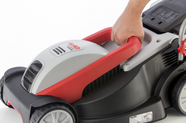 AL-KO Classic 3.82 SE Çim Biçme Makinesi