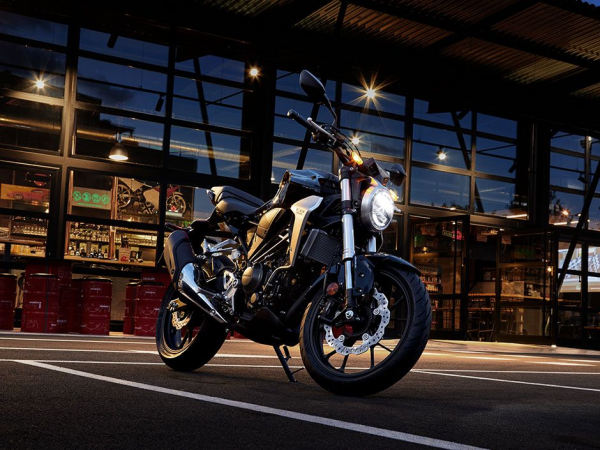 Honda CB250R Naked