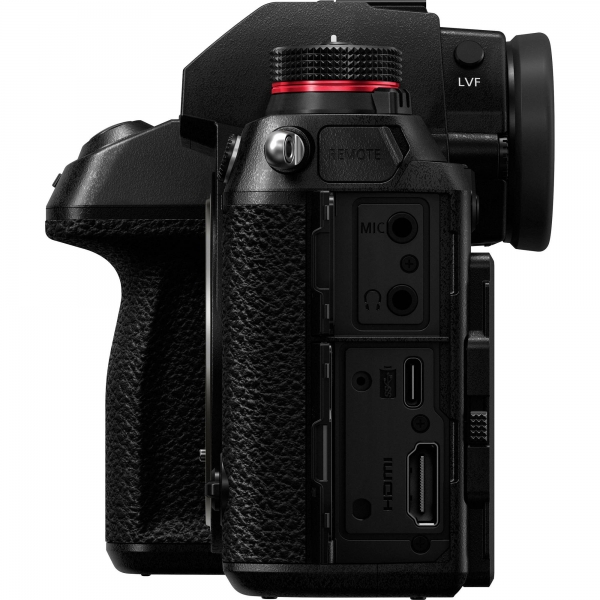 Panasonic LUMIX S1RM Aynasız Fotoğraf Makinesi