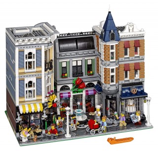 LEGO Creator 10255 Assembly Square