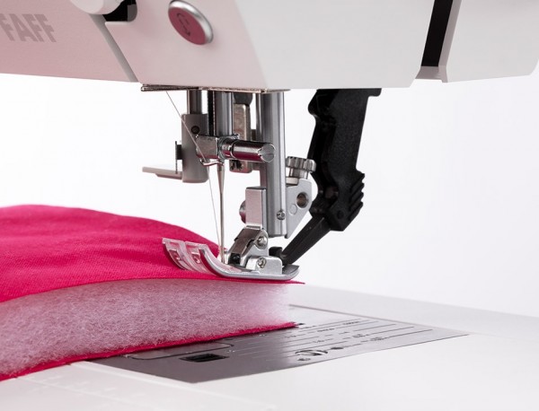 Pfaff Quilt Ambition 630 Dikiş ve Nakış Makinesi