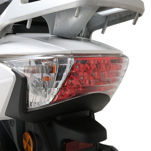 RKS RS 100 Scooter