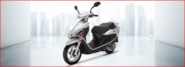 RKS RS 100 Scooter