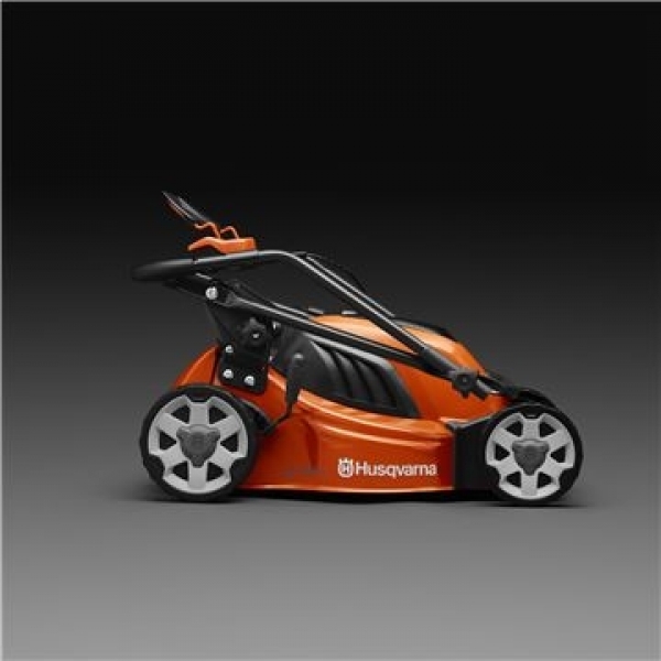 Husqvarna LC 141C Çim Biçme Makinesi