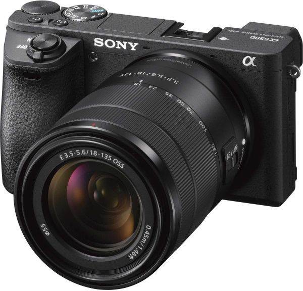 Sony A6500 18-135mm Aynasız Fotoğraf Makinesi (18-135 mm)