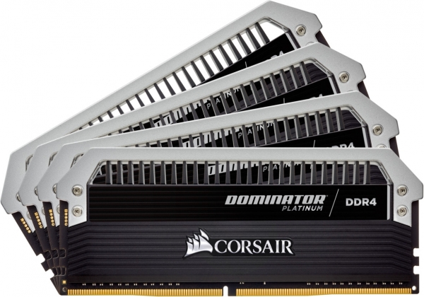 Corsair Dominator Platinum 16 GB 2666 MT