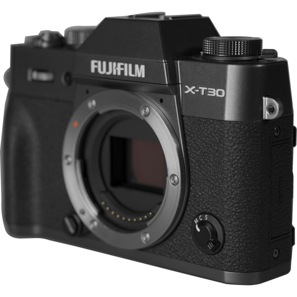 Fujifilm X-T30 35mm Aynasız Fotoğraf Makinesi (35 mm)