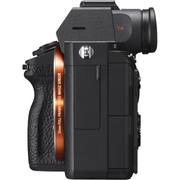 Sony A7 III 24-105mm Aynasız Fotoğraf Makinesi (24-105 mm)