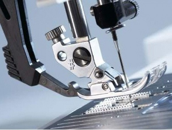 Pfaff Quilt expression 720 Dikiş ve Nakış Makinesi