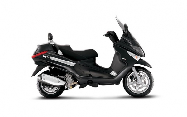 Piaggio XEVO 250 Scooter