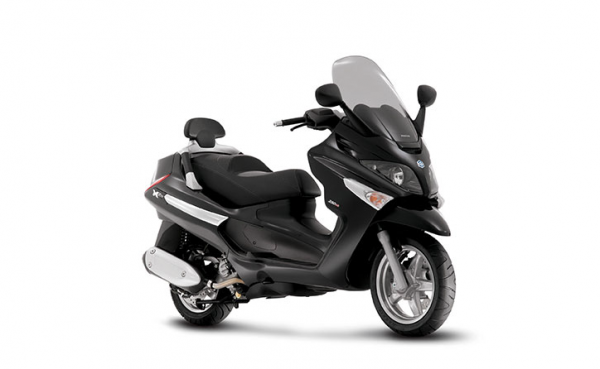 Piaggio XEVO 250 Scooter
