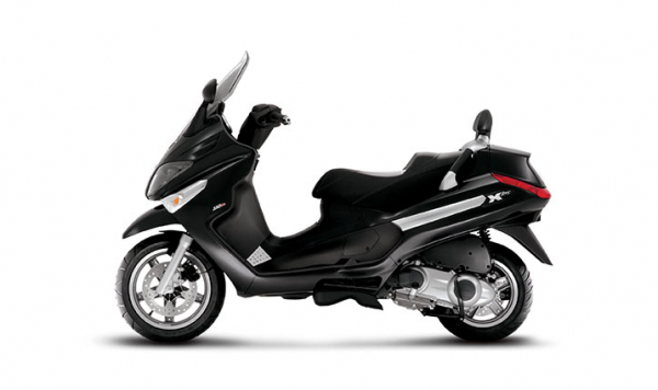 Piaggio XEVO 250 Scooter