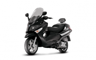 Piaggio XEVO 250 Scooter
