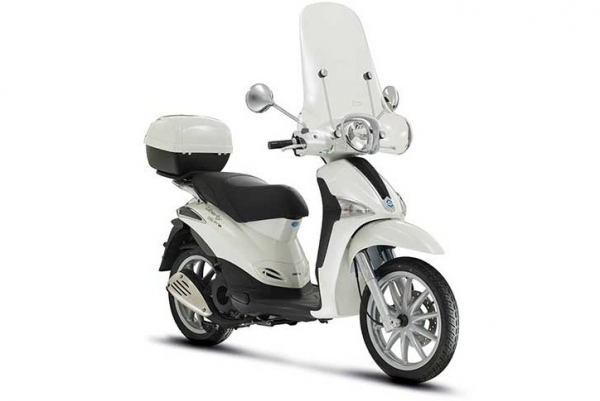 Piaggio Liberty 150 Scooter