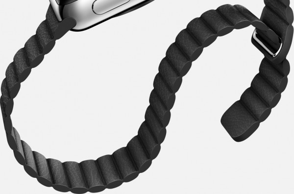 Apple Watch (42 mm) Paslanmaz Çelik Kasa ve Siyah Deri Loop Akıllı Saat