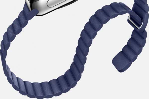 Apple Watch (42 mm) Paslanmaz Çelik Kasa ve Gece Mavisi Deri Loop Akıllı Saat