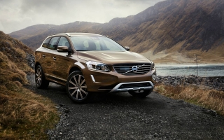 2015 Volvo XC60 D5 AWD 2.4 215 HP Geartronic R-Design (4x4)