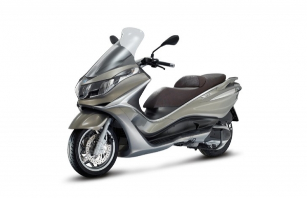 Piaggio X10 350 Scooter