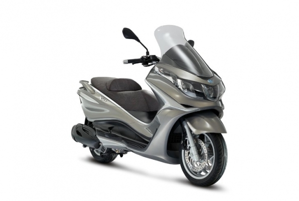 Piaggio X10 350 Scooter
