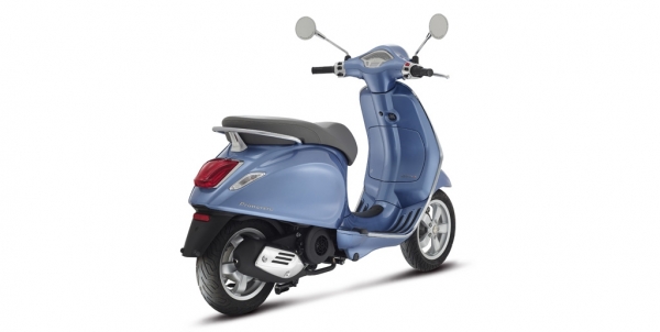 Vespa Primavera Scooter