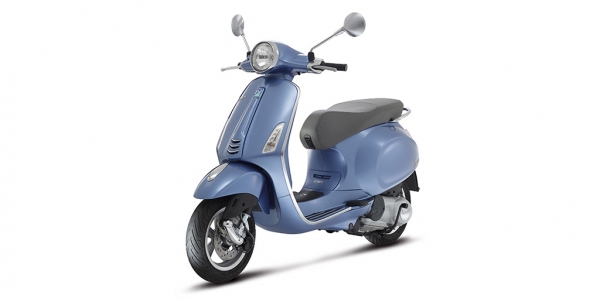 Vespa Primavera Scooter