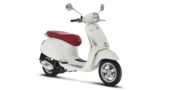 Vespa Primavera Scooter