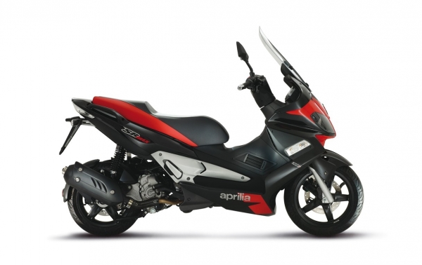 Aprilia SR MAX 300 Scooter
