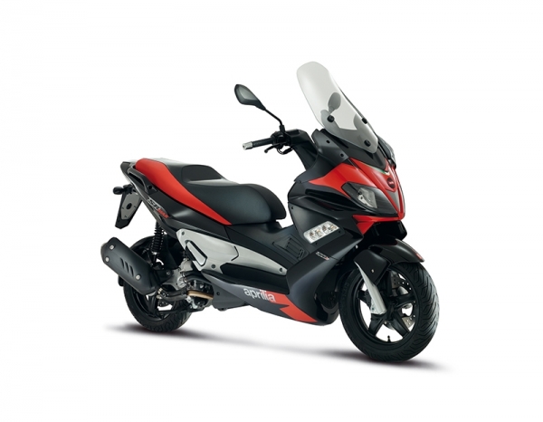 Aprilia SR MAX 300 Scooter