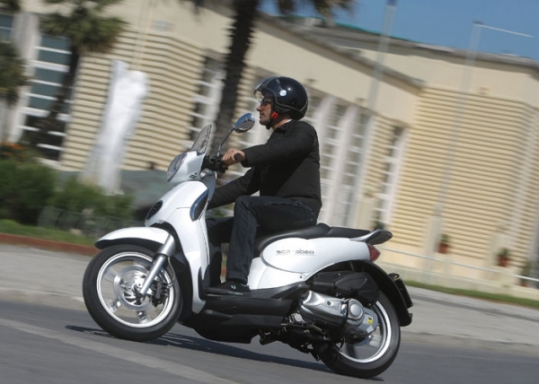 Aprilia SCARABEO 200 i.e. Scooter