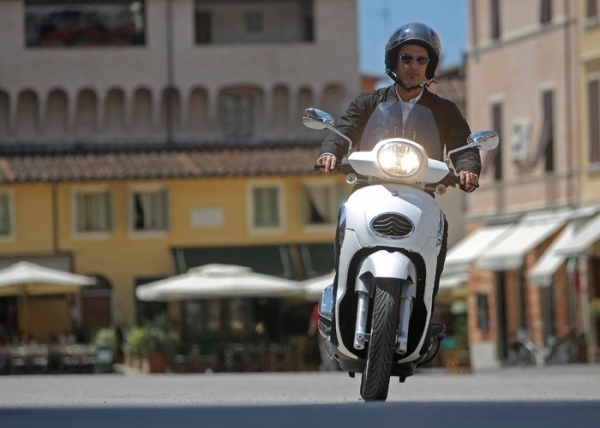 Aprilia SCARABEO 200 i.e. Scooter