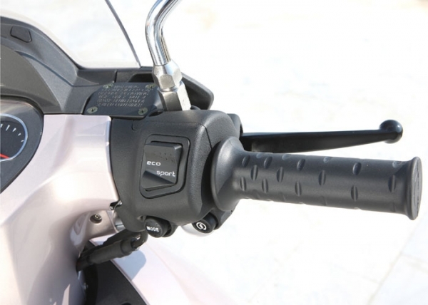 Aprilia SCARABEO 200 i.e. Scooter
