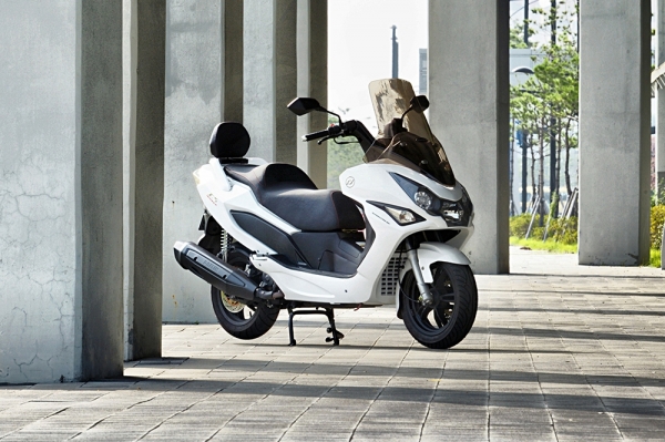 Daelim S3 Advance 250 Scooter