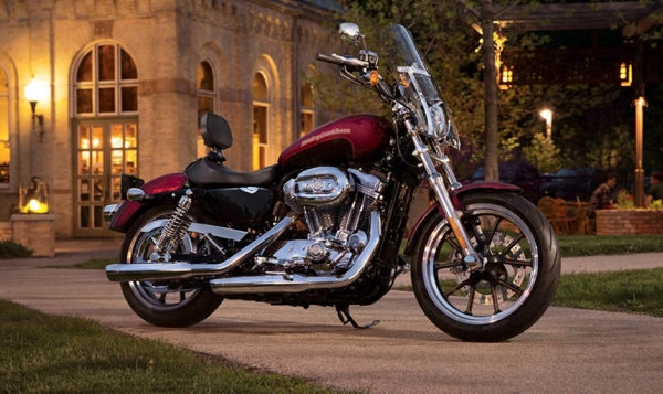 Harley Davidson SuperLow Chopper