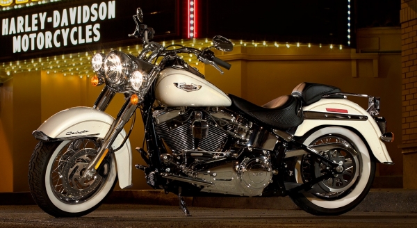 Harley Davidson Softail Deluxe Chopper