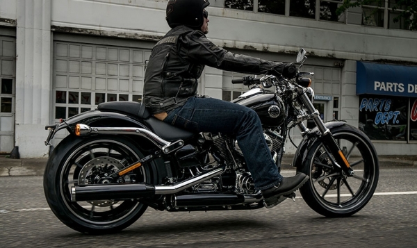 Harley Davidson Breakout Chopper