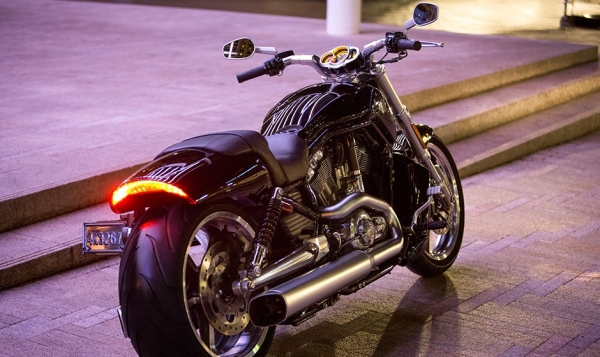 Harley Davidson V-Rod Muscle Chopper