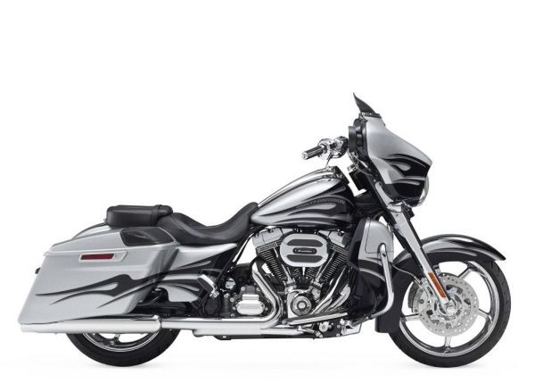 Harley Davidson CVO Street Glide Touring