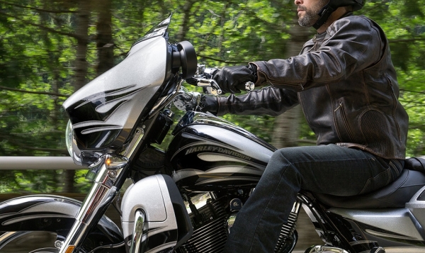 Harley Davidson CVO Street Glide Touring