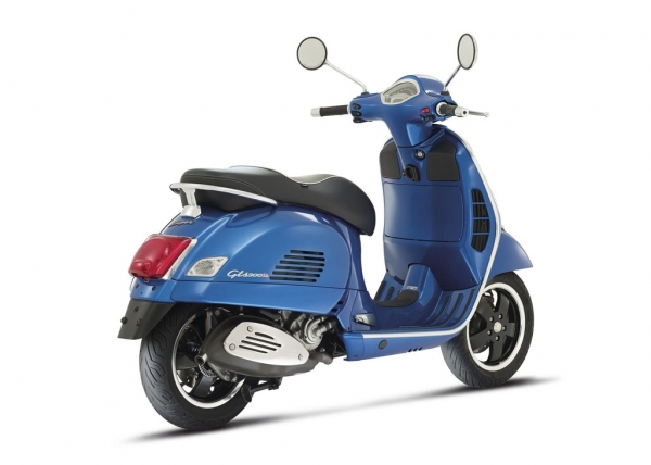 Vespa GTS SUPER 300 I.E. Scooter