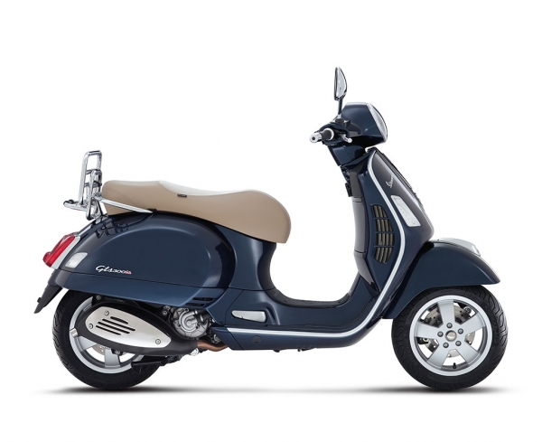 Vespa GTS 250 Scooter