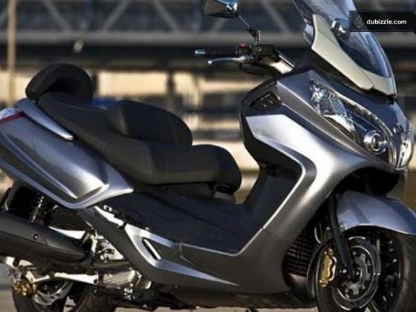 SYM MAXSYM 400i Scooter