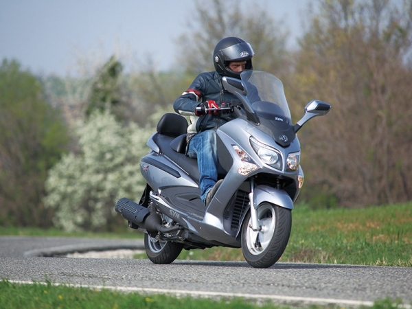 SYM GTS Evo 250i Scooter