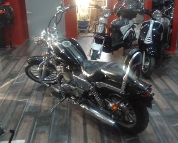 Regal Raptor Klasik 250 Klasik