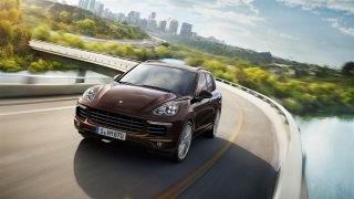 2014 Porsche Cayenne S 3.6 420 HP Tiptronic S (4x4)