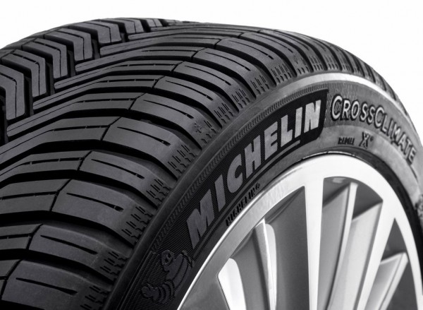Michelin CrossClimate 215/50 R17 95W XL 4 Mevsim Lastik