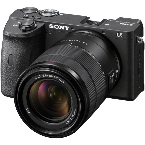 Sony a6600 18-135mm Aynasız Fotoğraf Makinesi